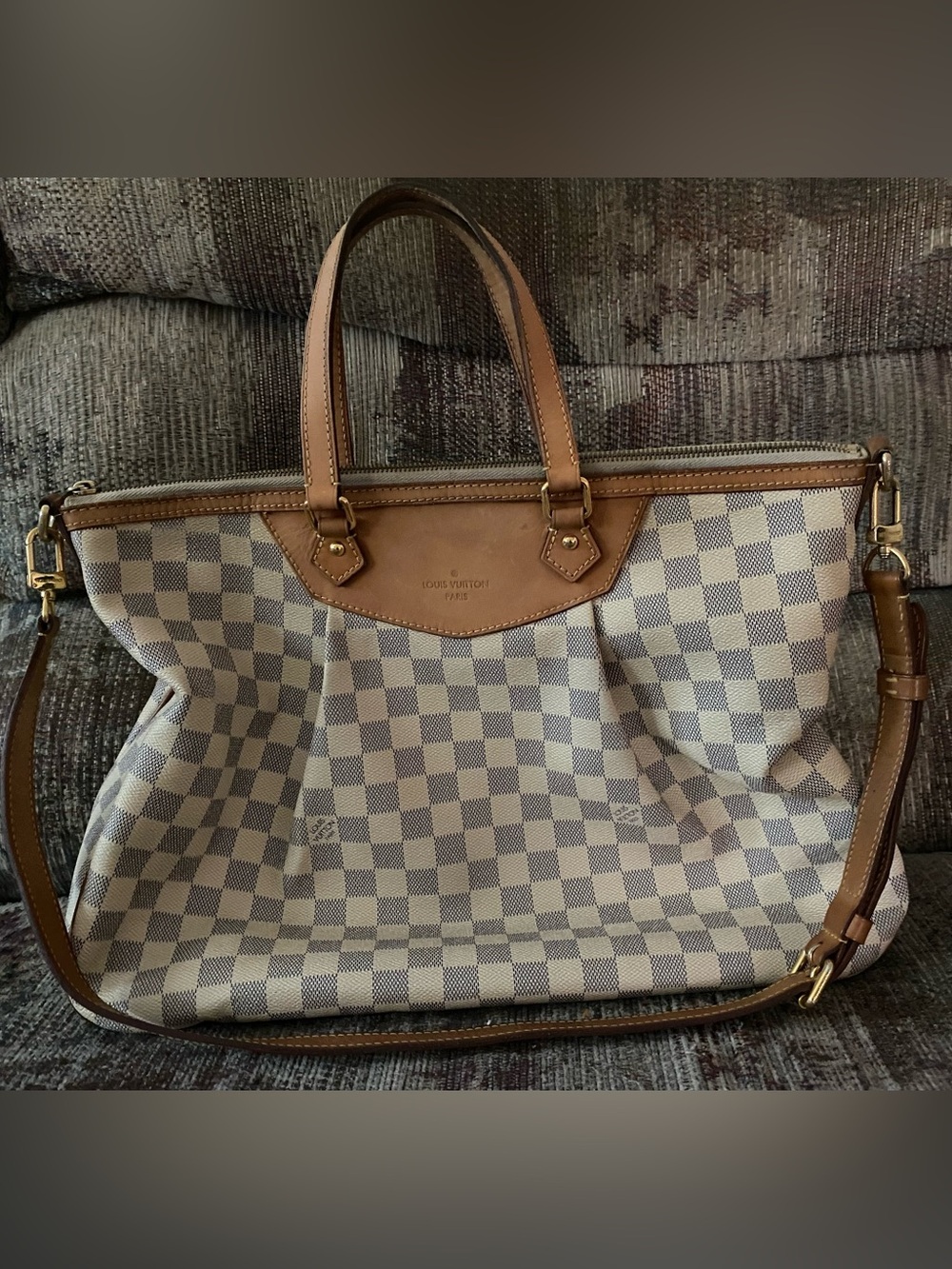 Louis Vuitton Damier Azur Siracusa GM Tote.